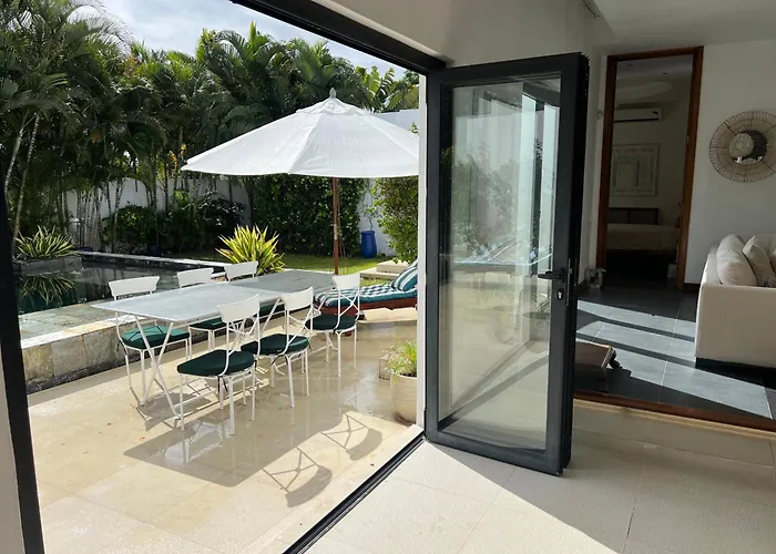 Blue Palm Villa With Private Pool & Tropical Garden