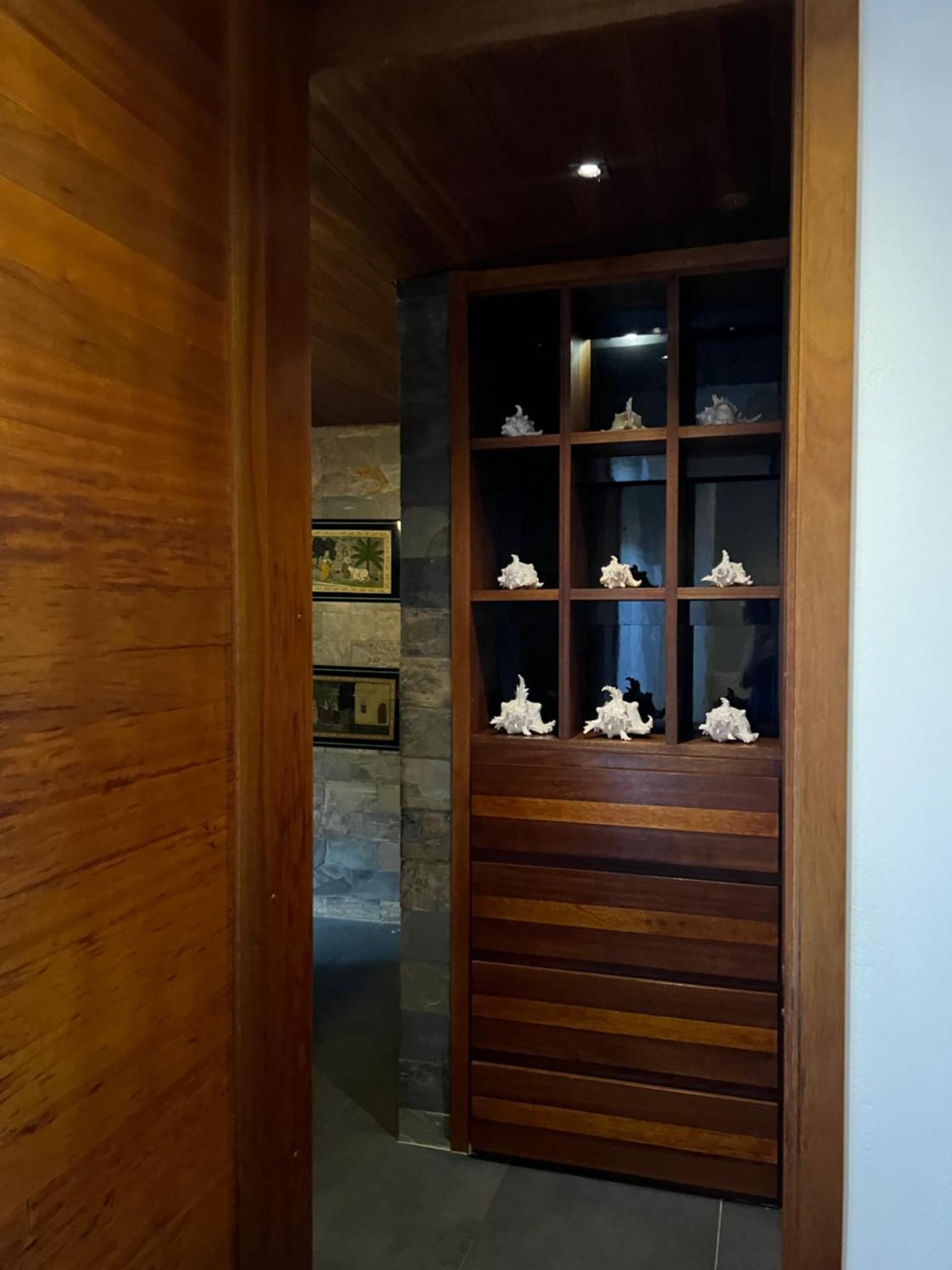Blue Palm With Private Pool & Tropical Garden كاب مالهيريوكْسْ
